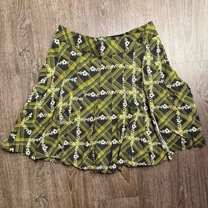 Urban Outfitters Floral Plaid Pleated Mini Skirt S Yellow Floral A-Line Boho
